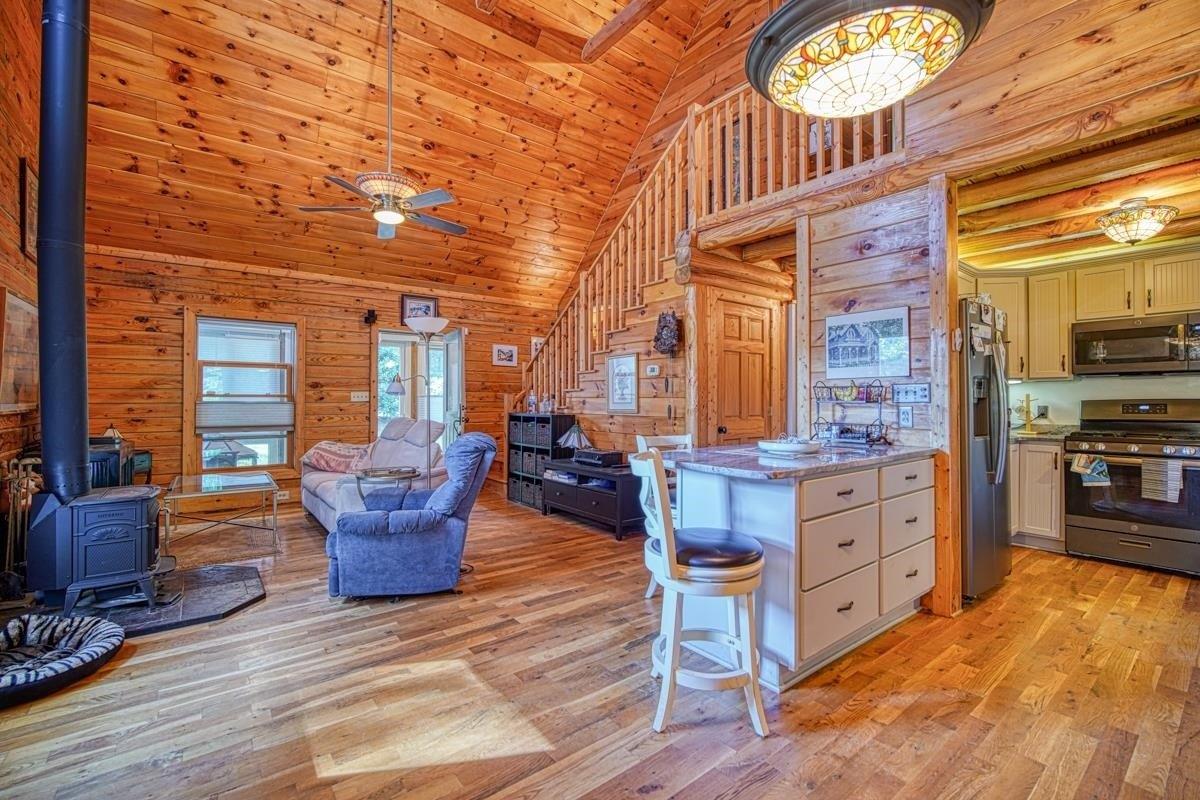 Pleasant Hill Rd, Landrum, SC 29356