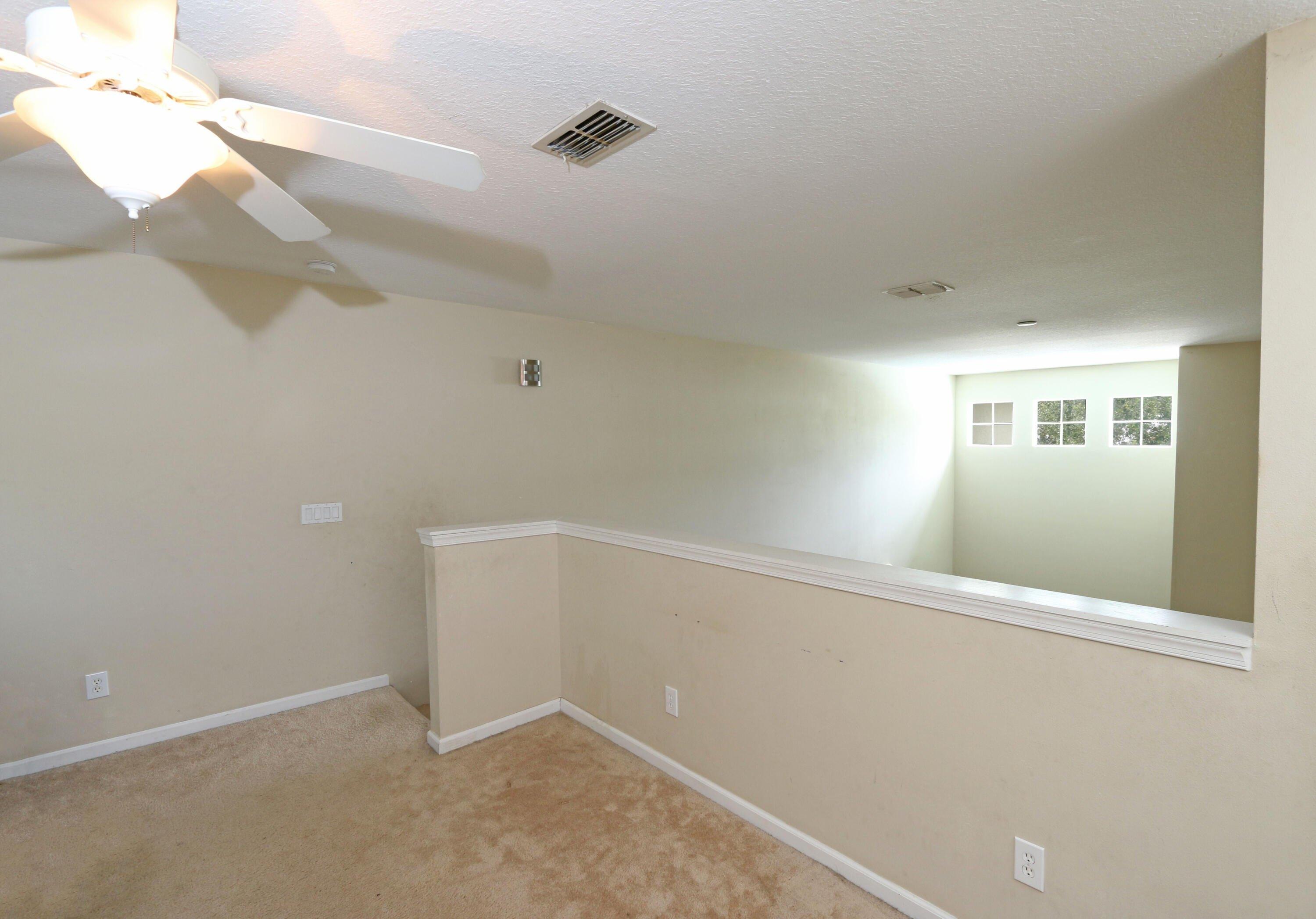 Ne Bent Paddle Ln, Port Saint Lucie, FL 34983