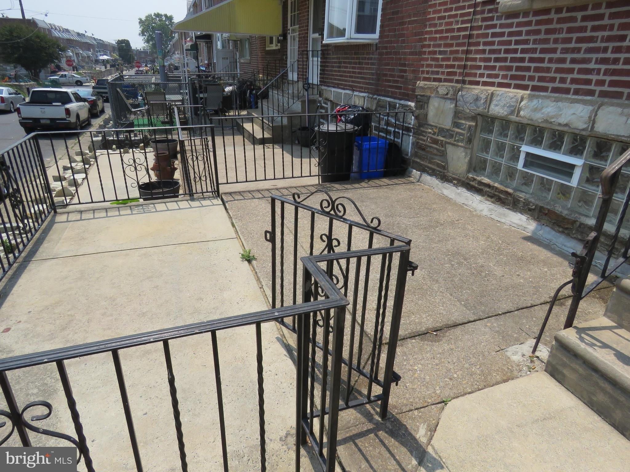 Chippendale Ave, Philadelphia, PA 19136