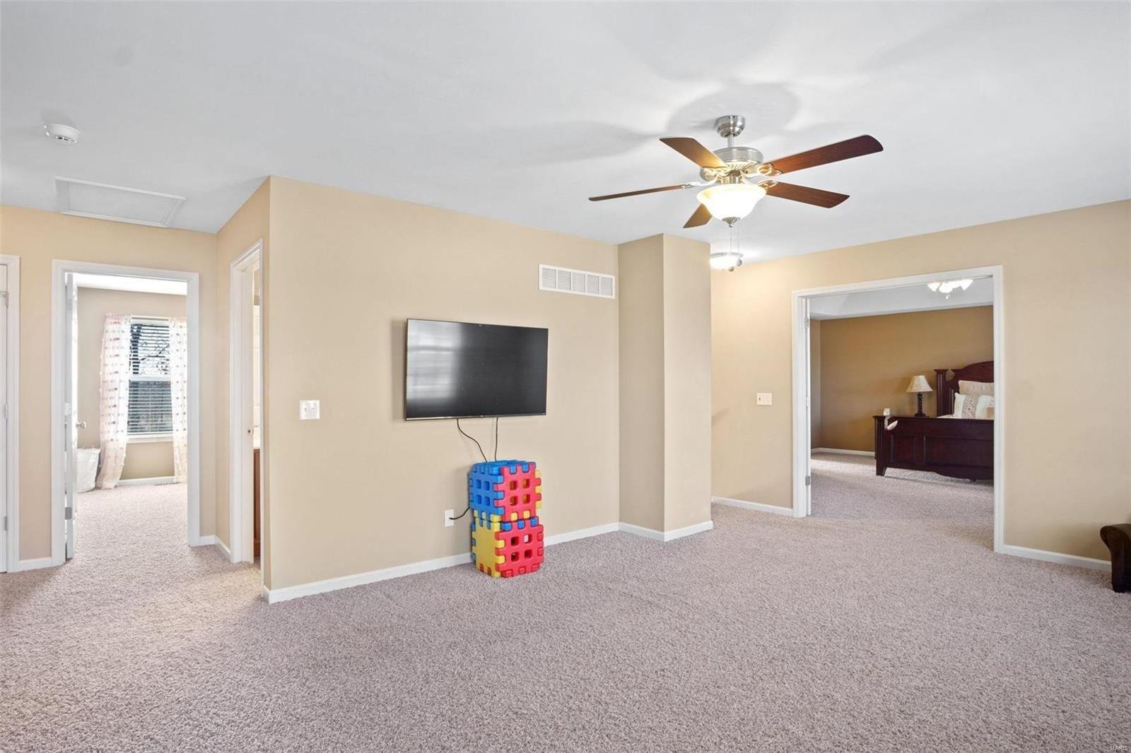 Indian Rock Ct, Wentzville, MO 63385