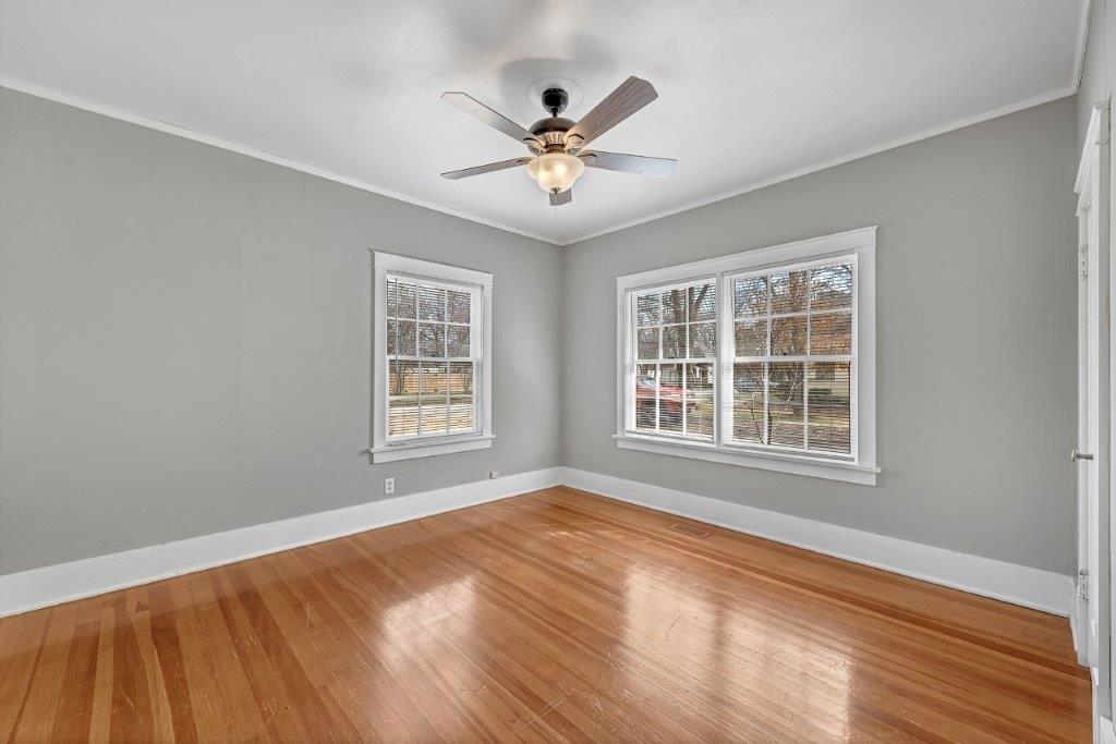 S 4th St, Rogers, AR 72756