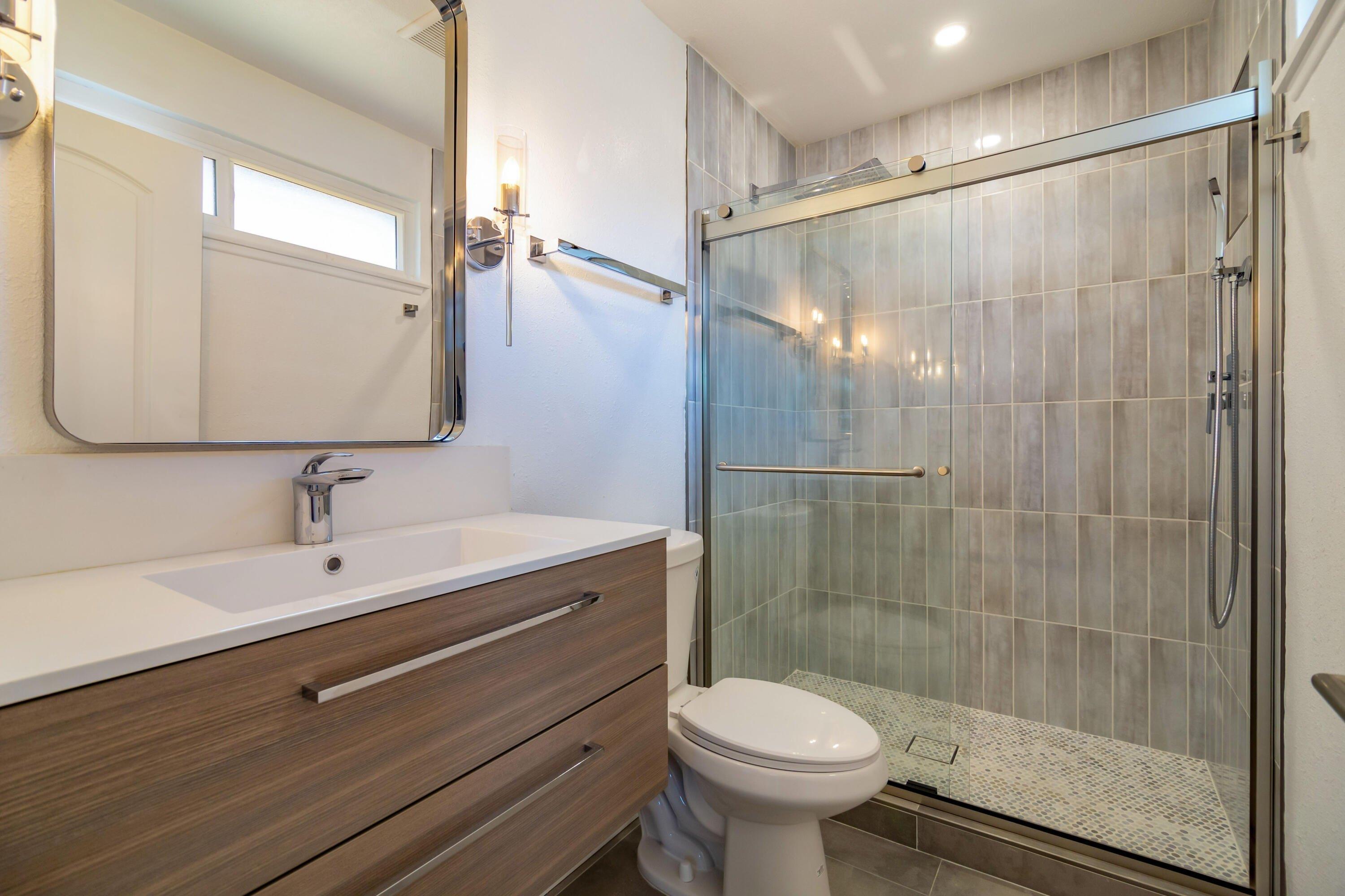 Avenida Navarro, La Quinta, CA 92253