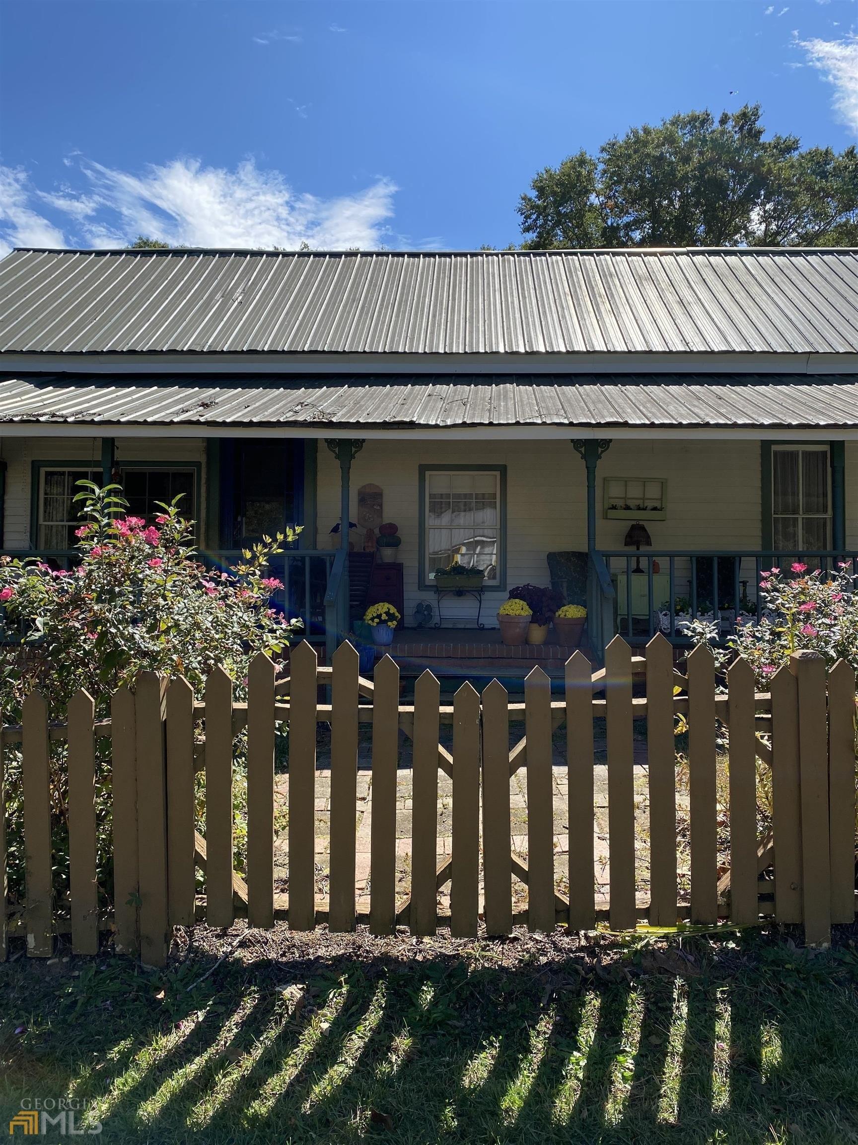 E Camp St, Moreland, GA 30259