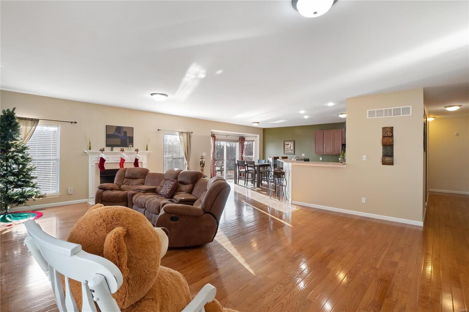 Country Orchard Dr, Lake Saint Louis, MO 63367
