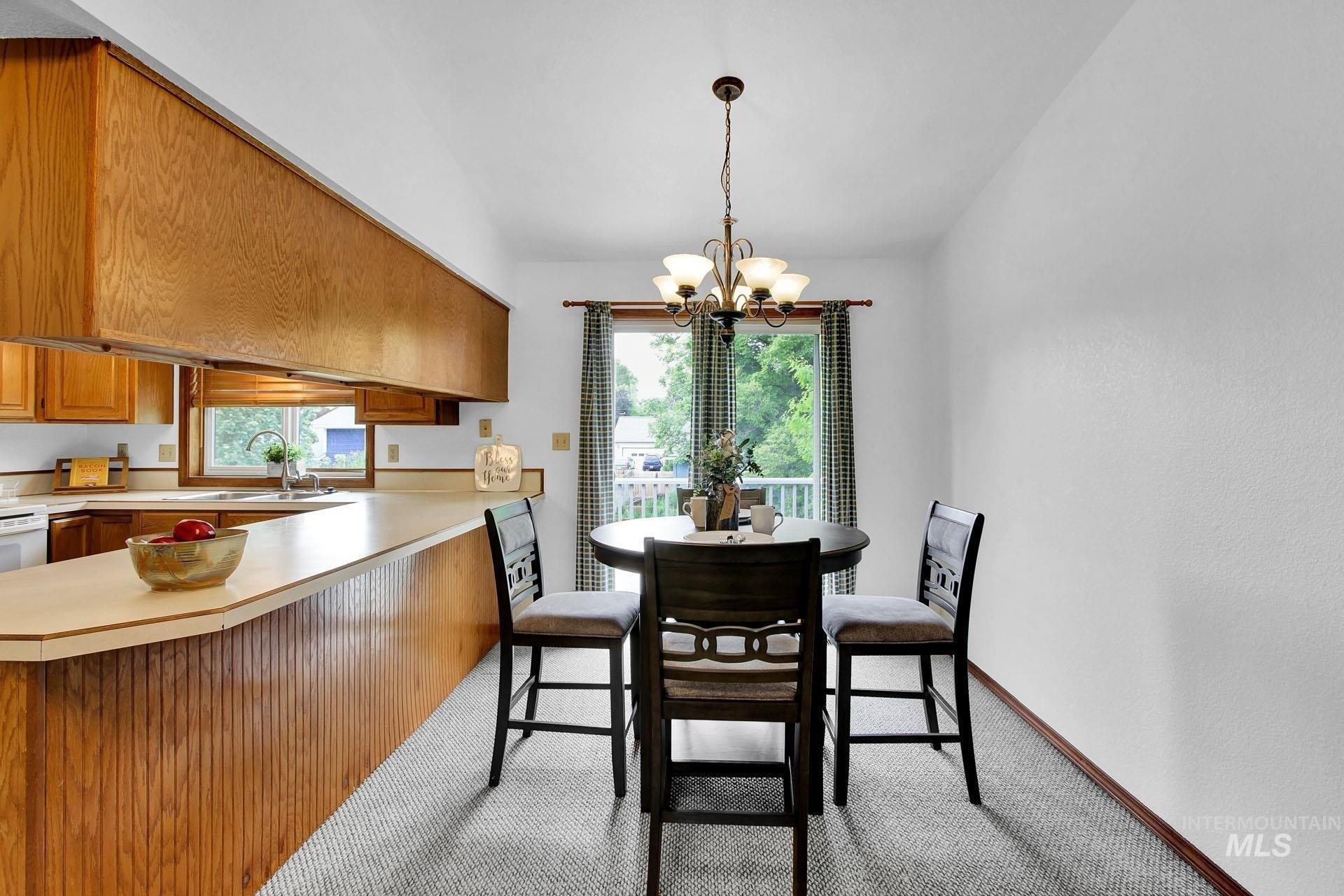 E 14th N, Mountain Home, ID 83647
