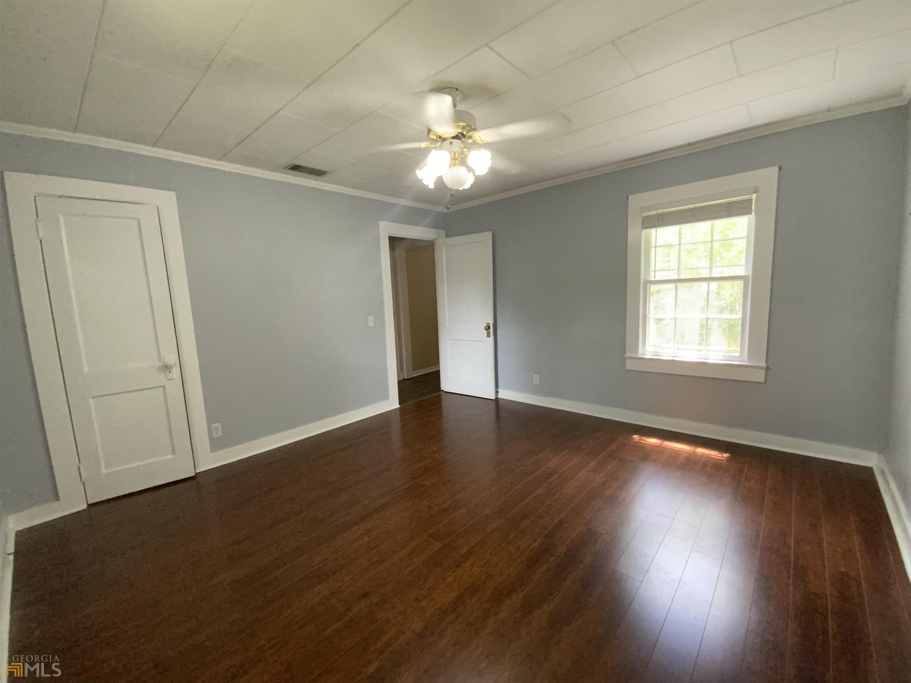 Cedar St, Metter, GA 30439