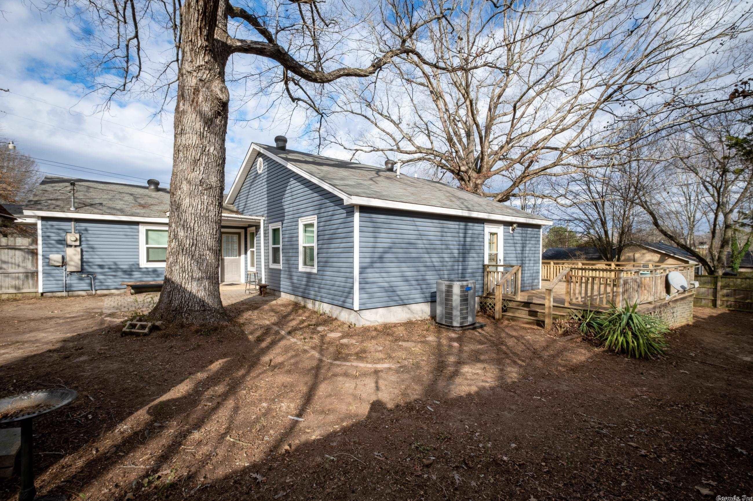 Pleasant Oaks Dr, Mabelvale, AR 72103