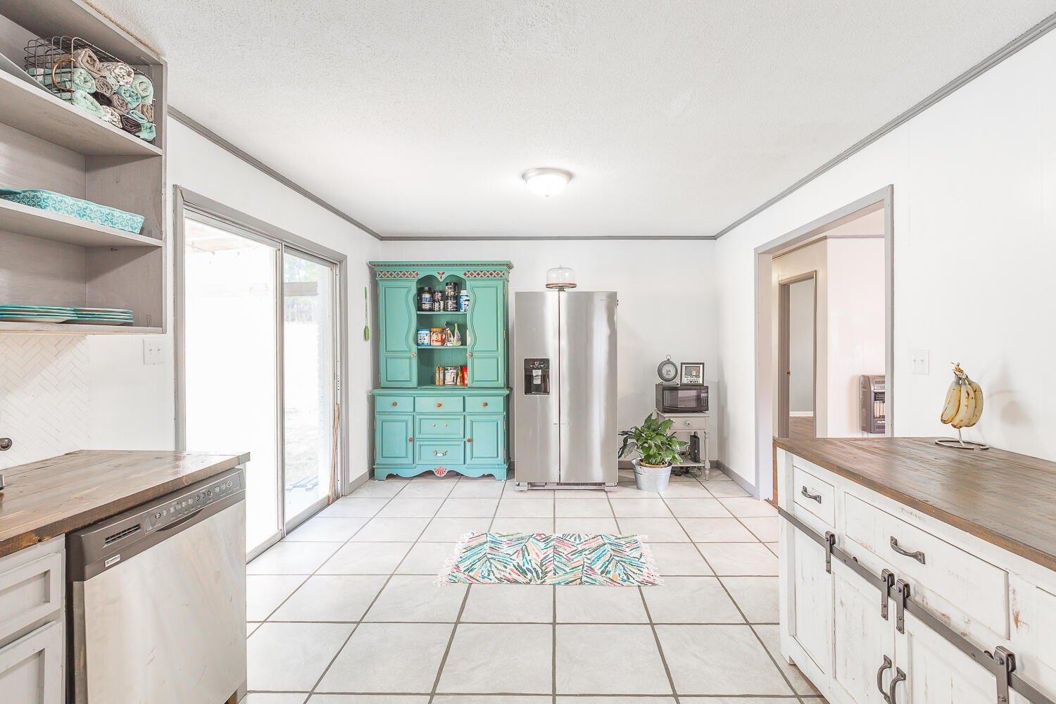 Ridgeway Rd, La Fayette, GA 30728