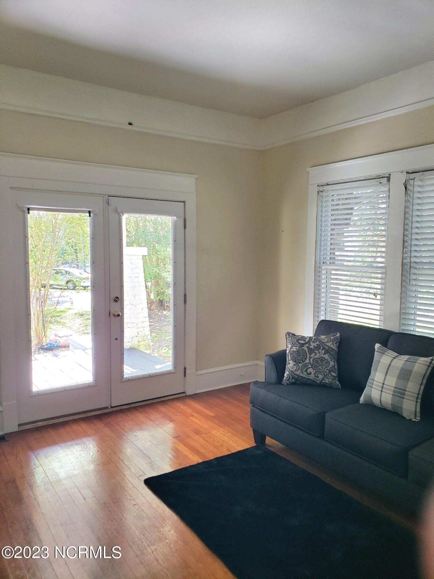 N 4th St, Pinetops, NC 27864
