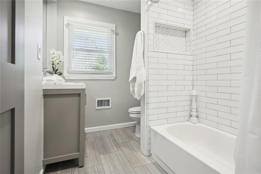 Meadowood Ln, Atlanta, GA 30341