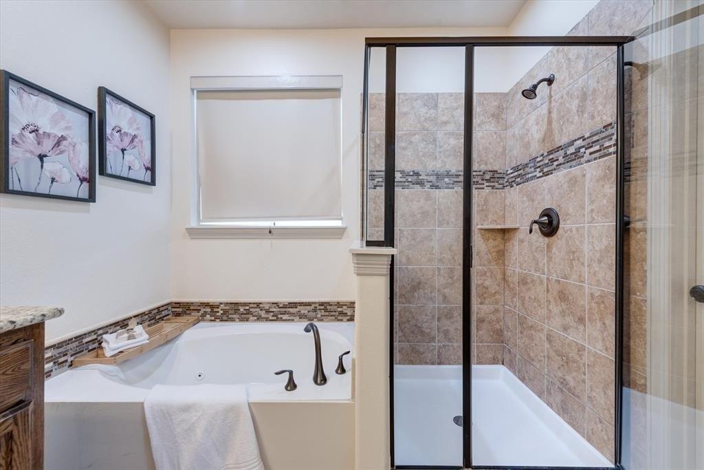 Water Oak Dr, Arlington, TX 76002
