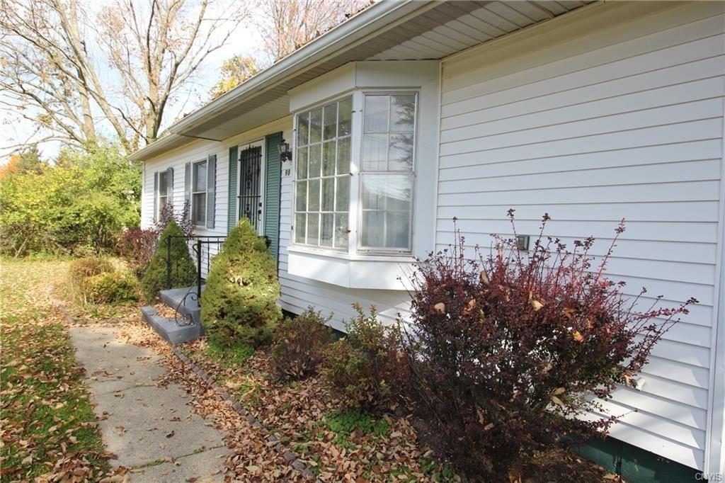 Eaton St, Hamilton, NY 13346