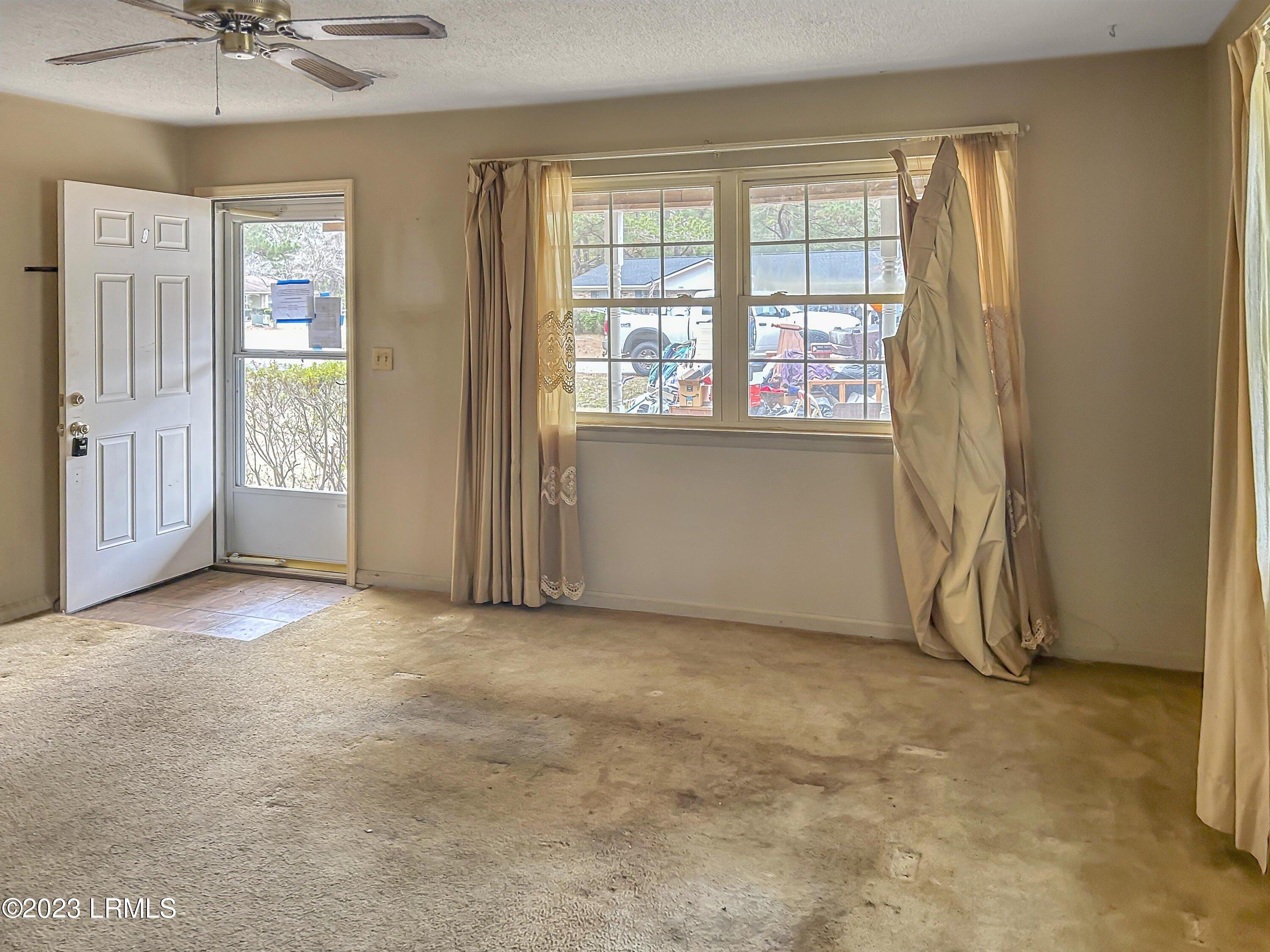 Pulaski Dr, Beaufort, SC 29906