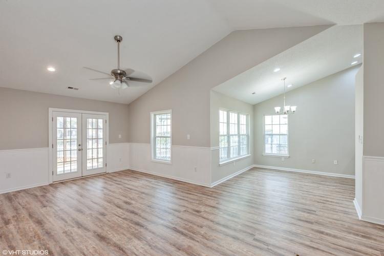 Lake Park Dr, Myrtle Beach, SC 29588