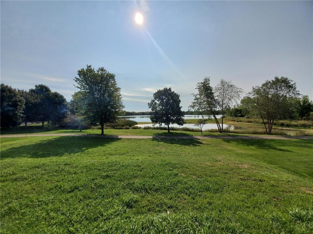Lamplight Dr, Albertville, MN 55301