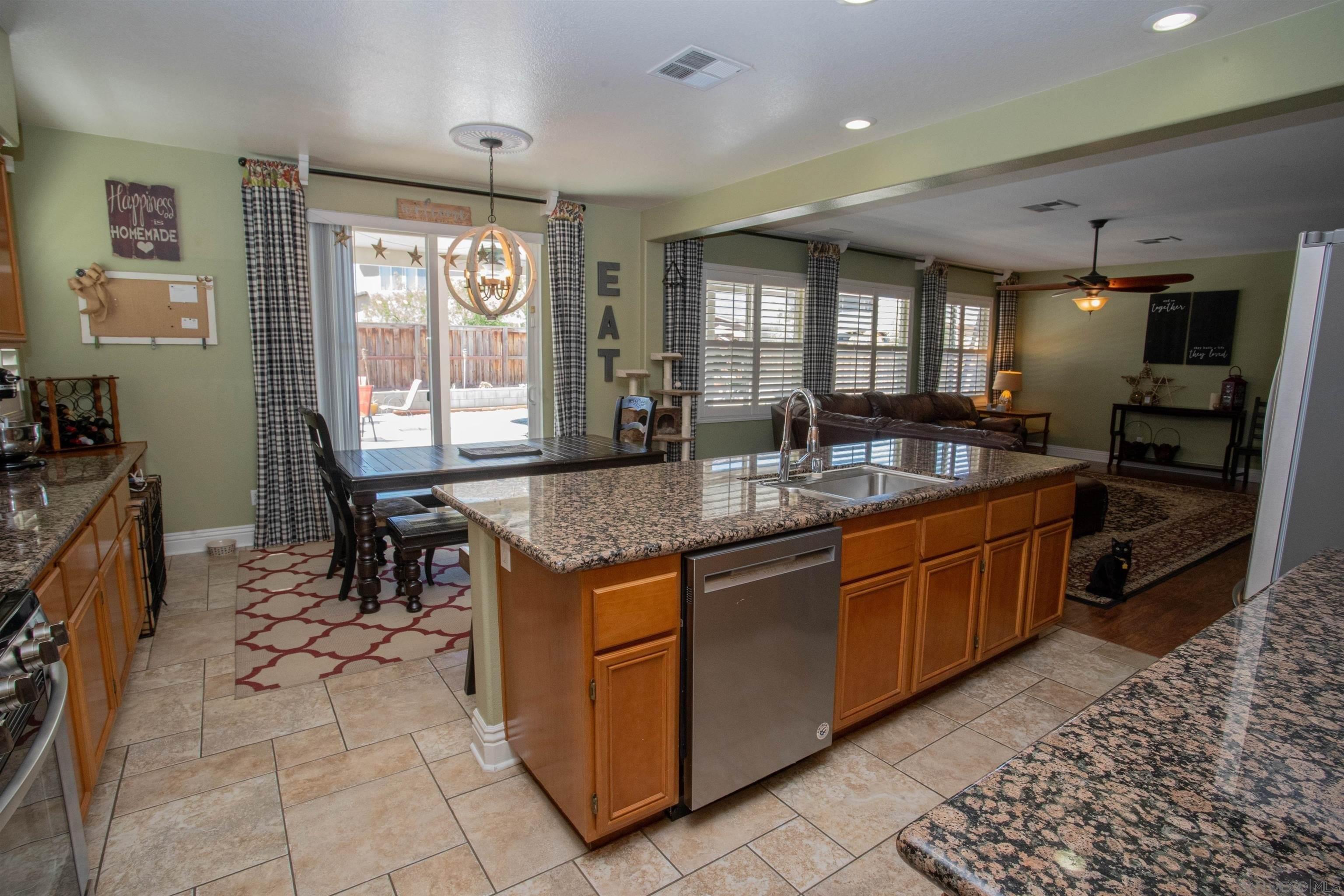 Overleaf Way, San Jacinto, CA 92582
