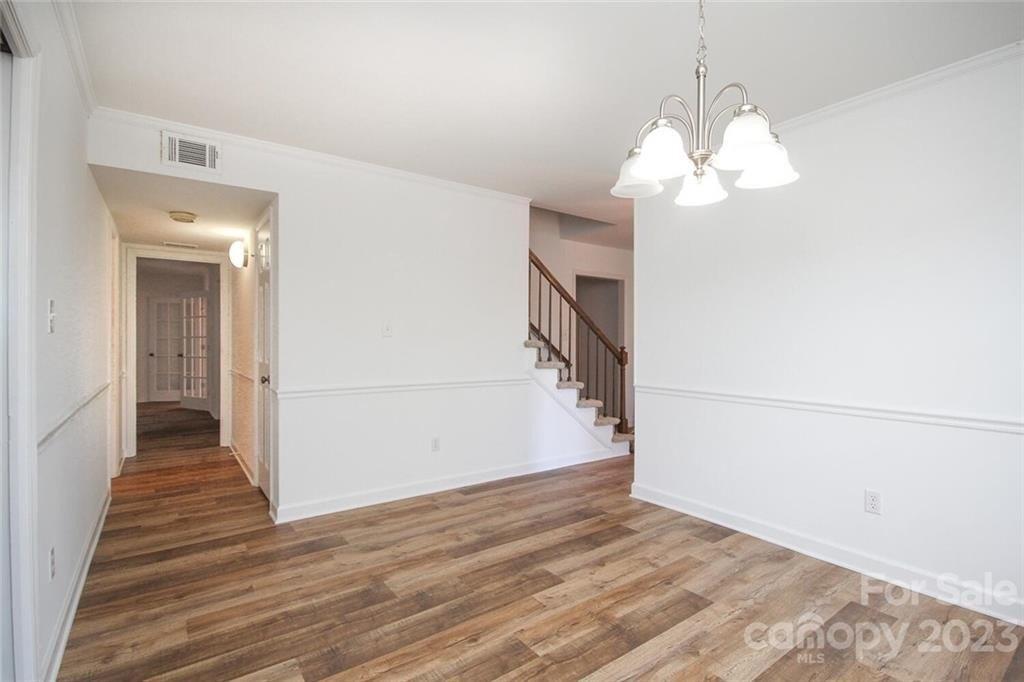 Dumbarton Dr, Charlotte, NC 28210