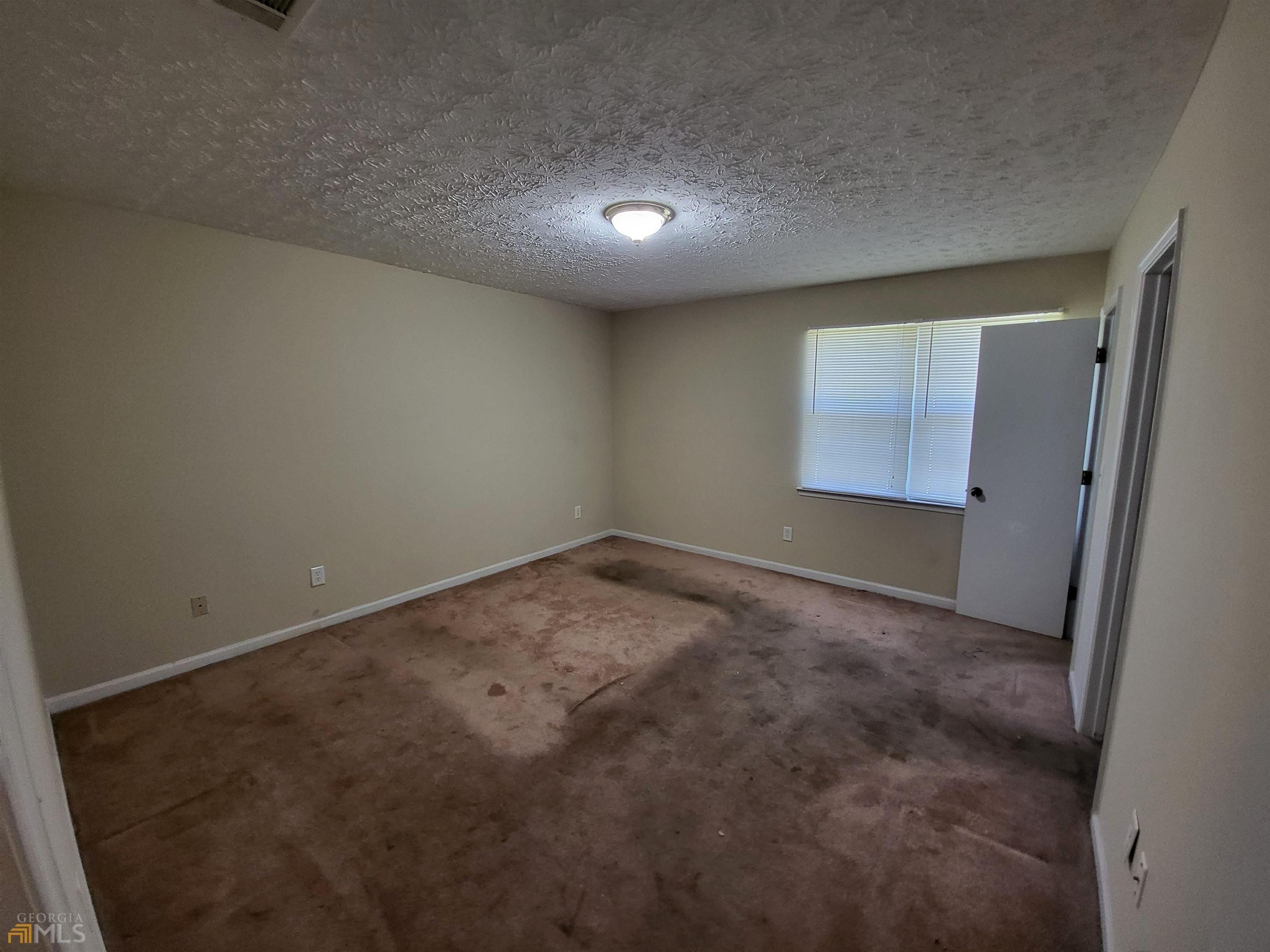 Walnut Creek Ln, Jonesboro, GA 30238
