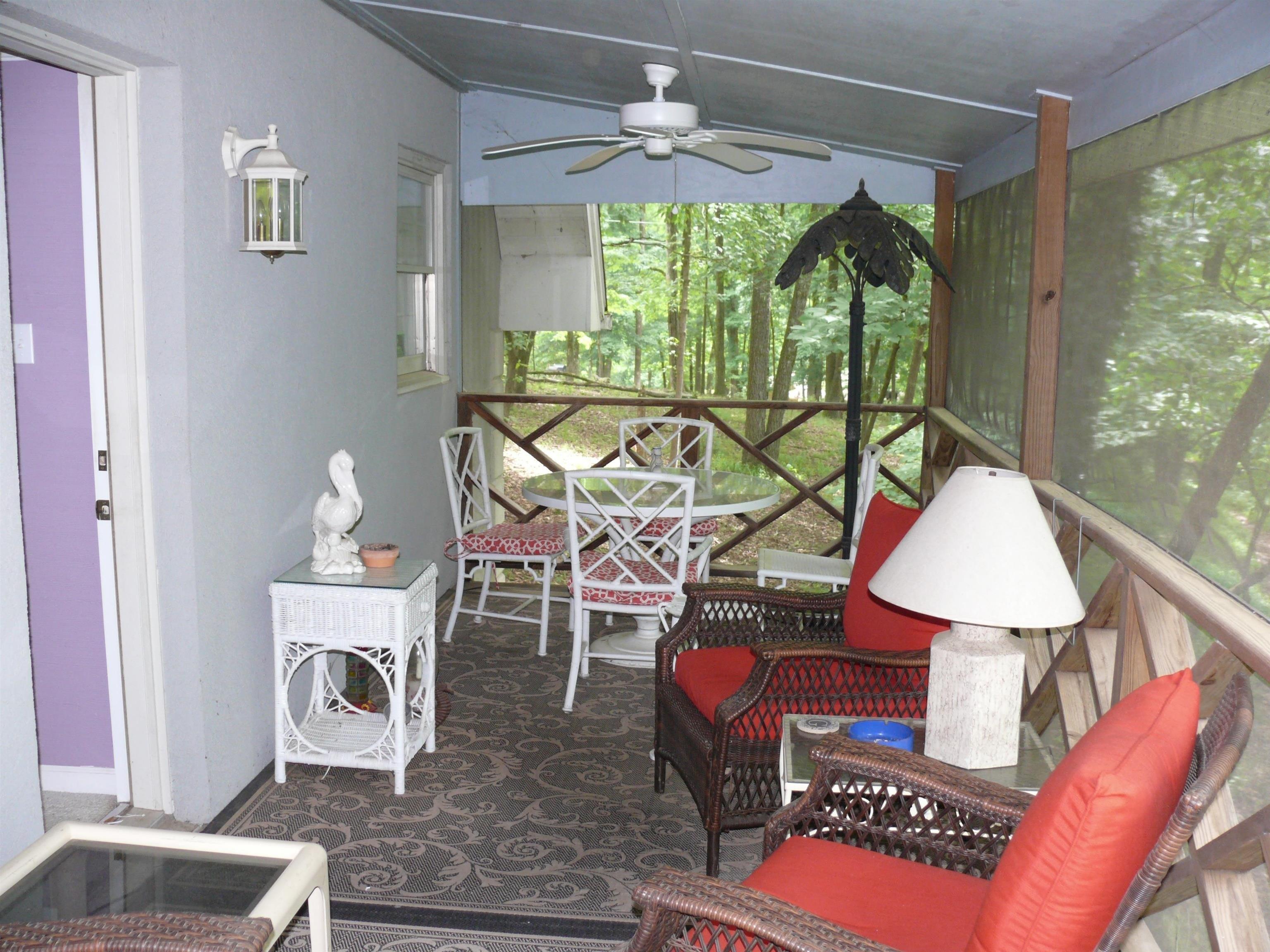 Fern Cv, Florence, AL 35634