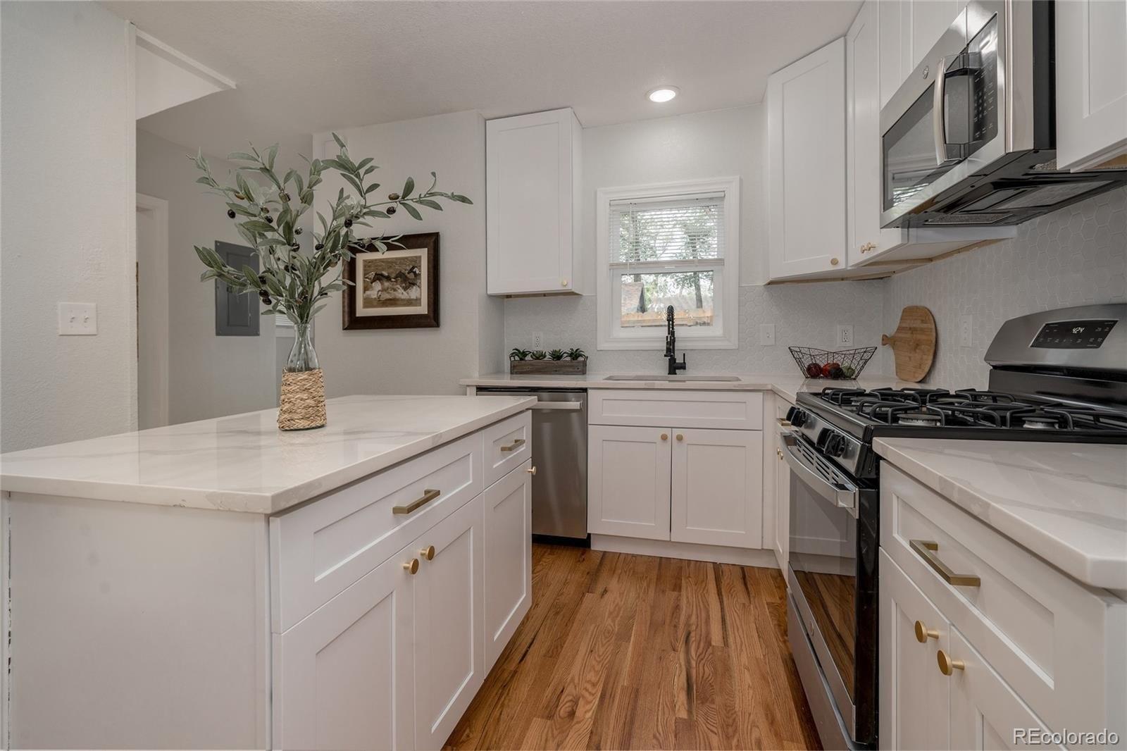W Laurel St, Fort Collins, CO 80521