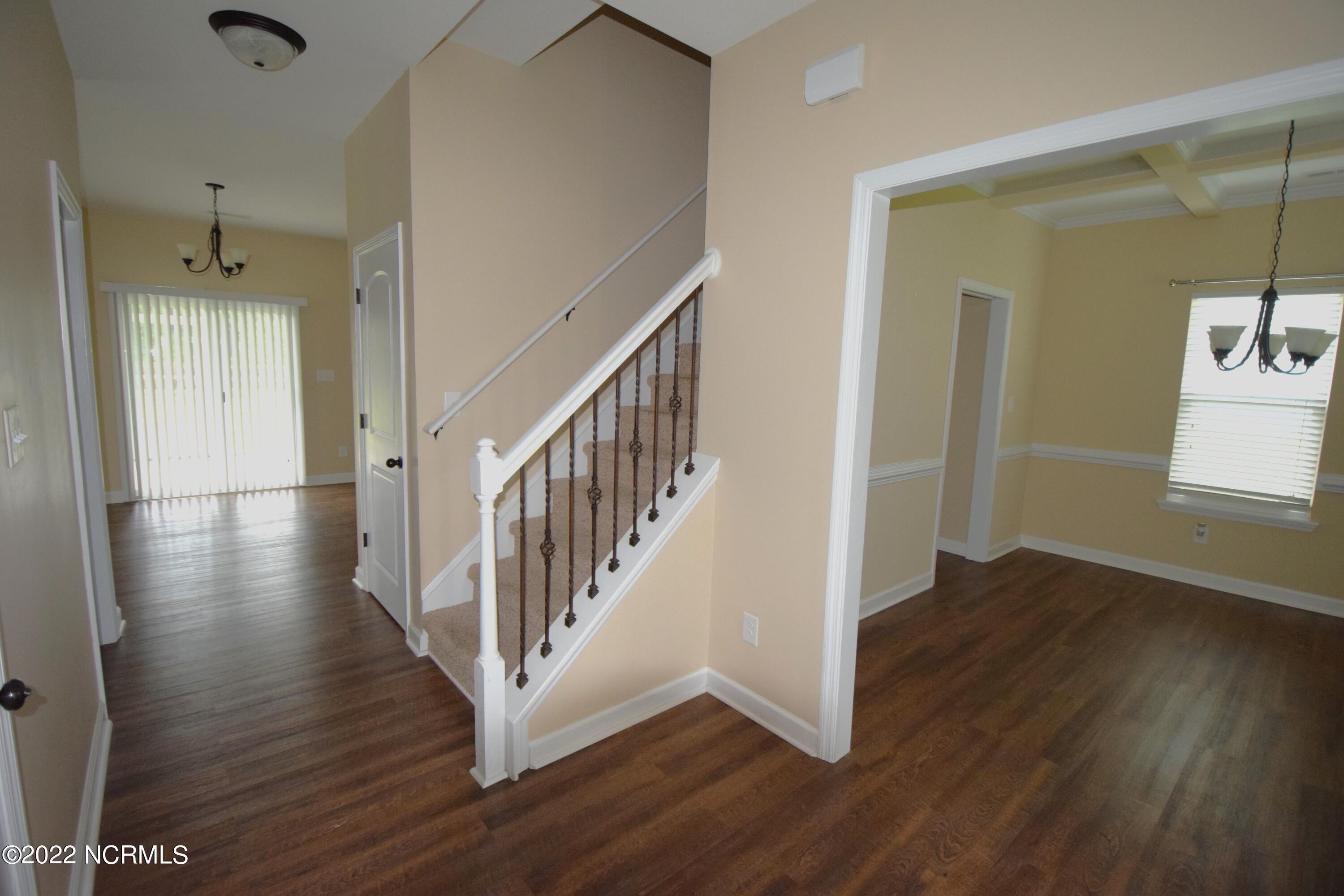 Peytons Ridge Dr, Hubert, NC 28539