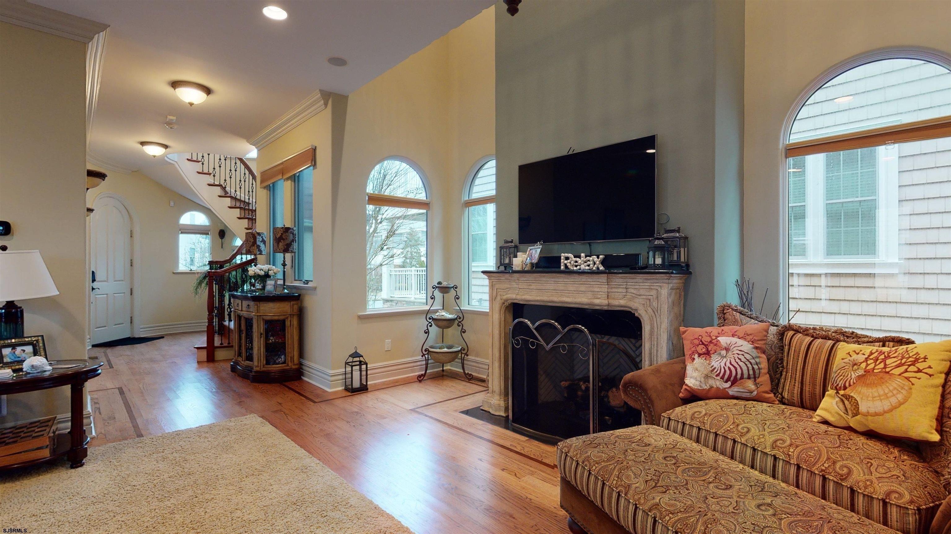 S Cedar Grove Ave, Margate City, NJ 08402