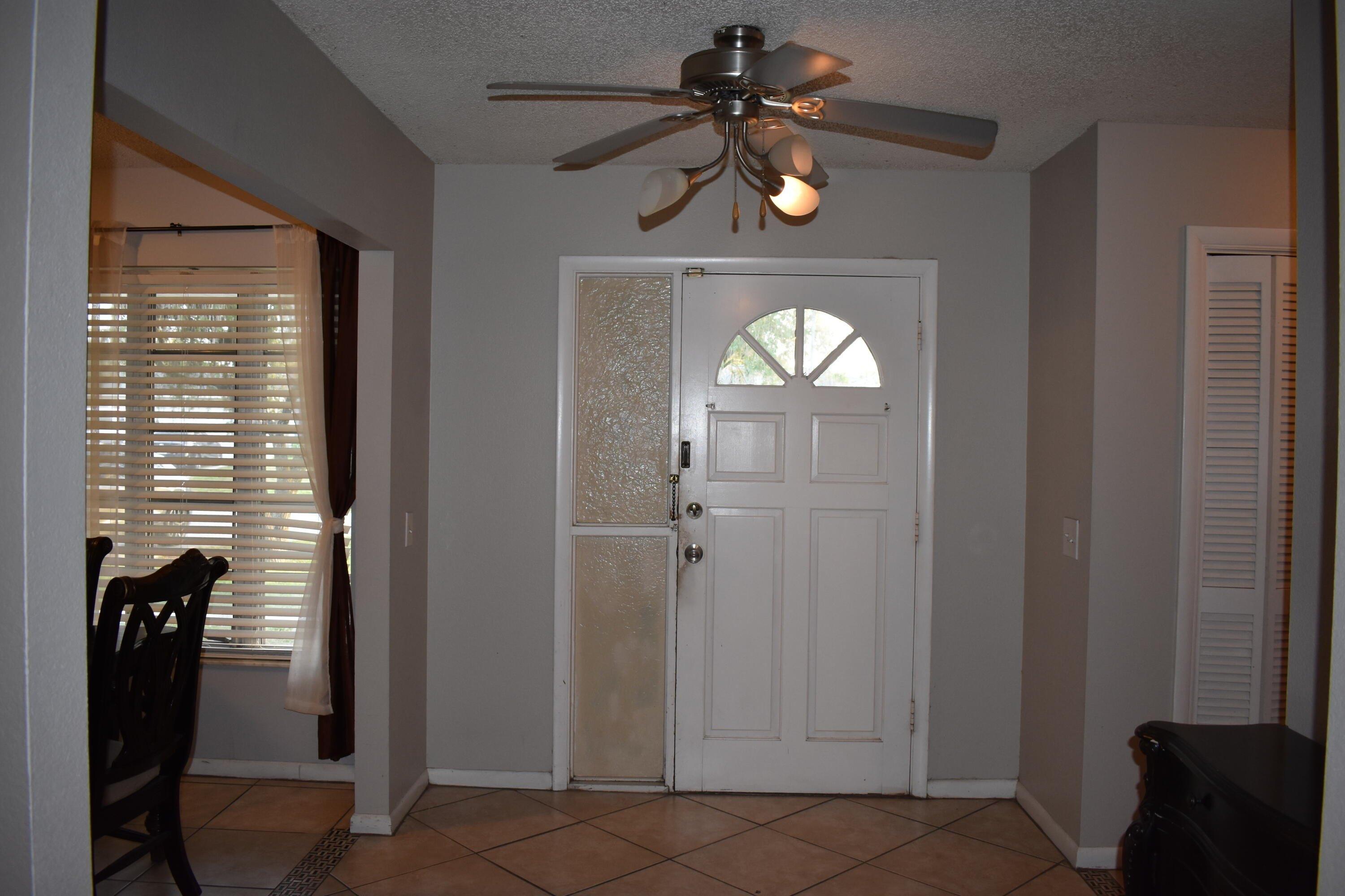 Se Eyerly Ave, Port Saint Lucie, FL 34983