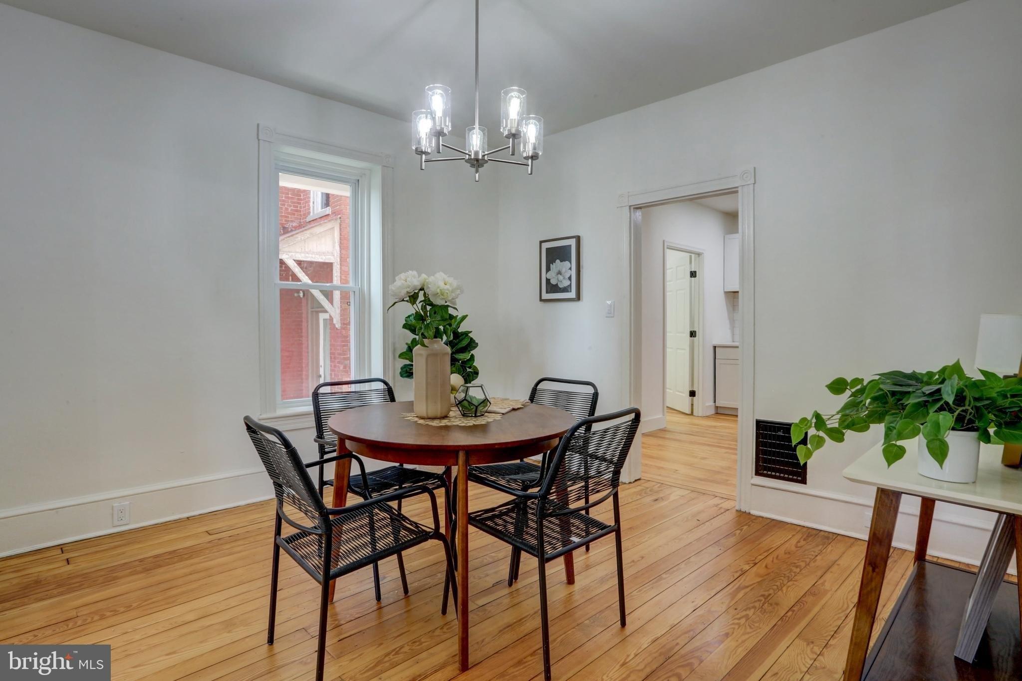 N 6th St, Denver, PA 17517