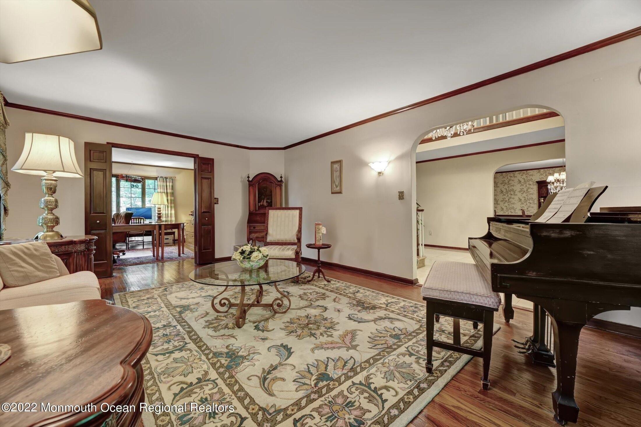 Stoney Brook Rd, Holmdel, NJ 07733