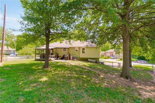 E 4th Ter S, Independence, MO 64056