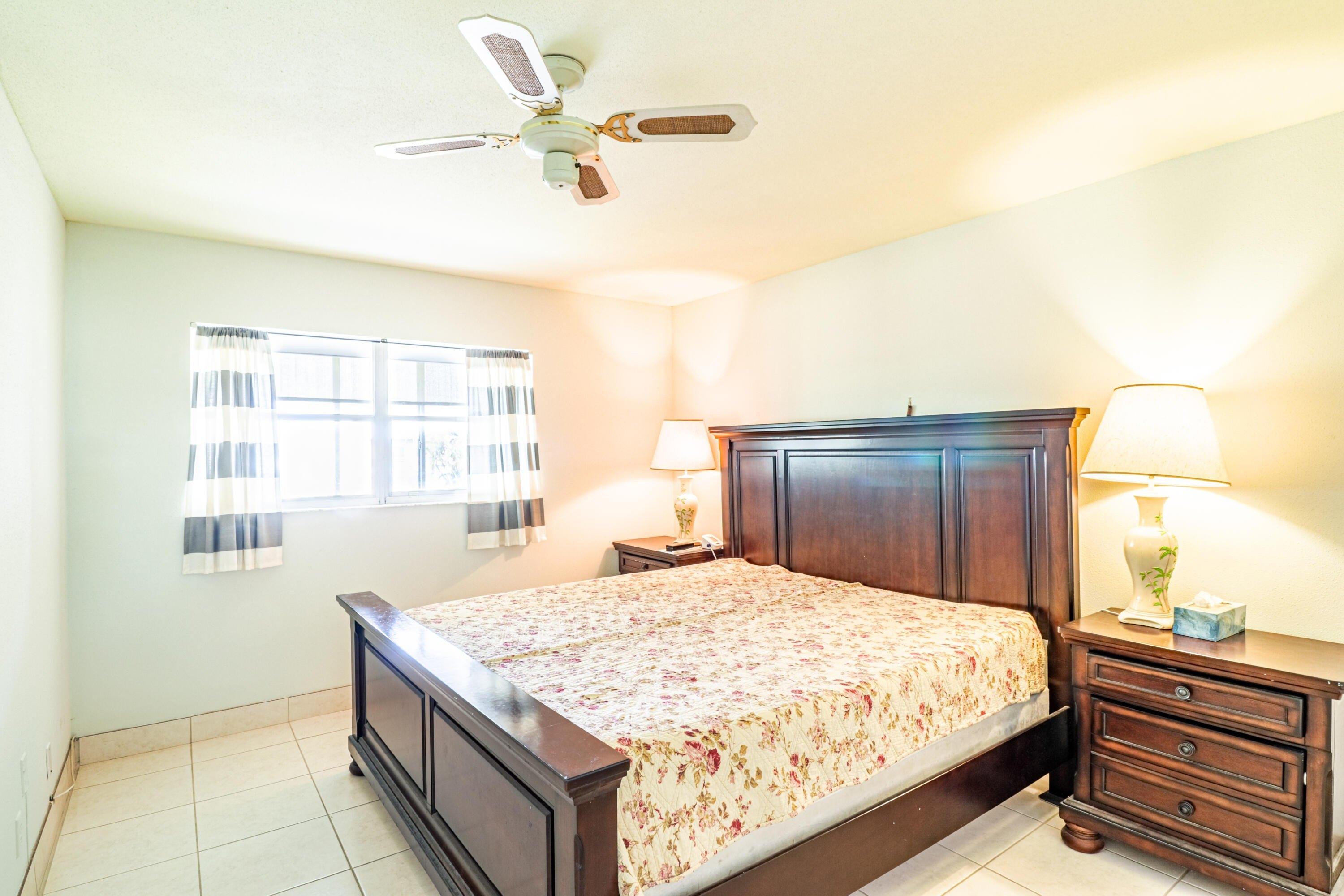 Saxony H, Delray Beach, FL 33446