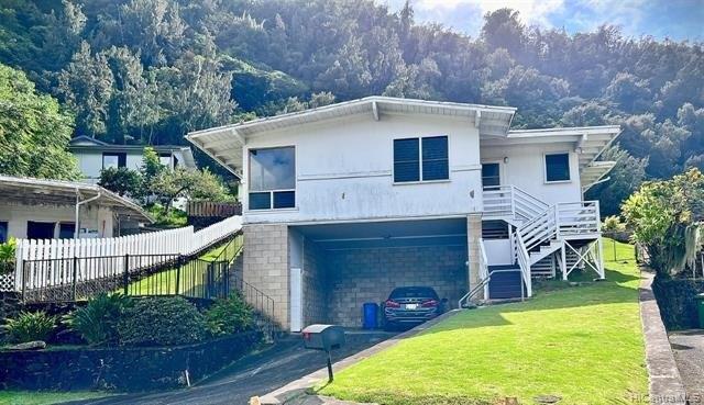 Polohiwa Pl, Honolulu, HI 96817