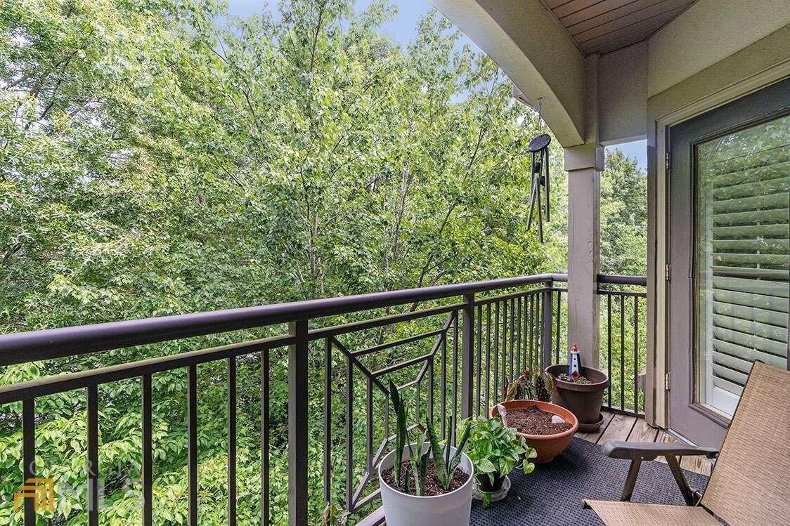 Glenridge Dr, Sandy Springs, GA 30342