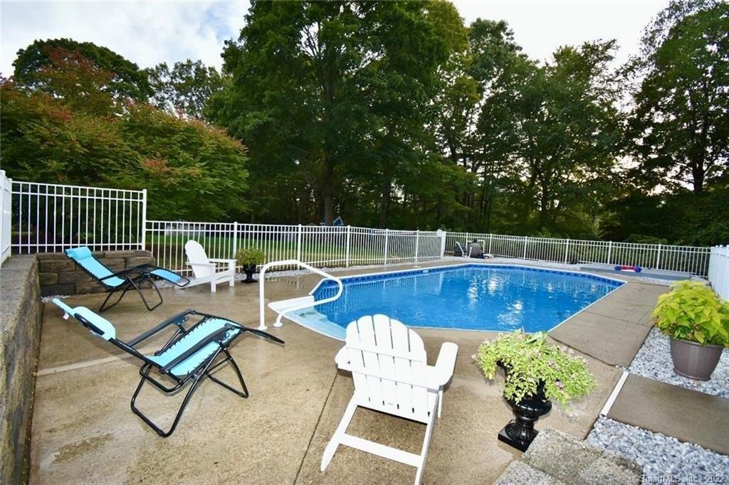 Arbor Ter, Ansonia, CT 06401