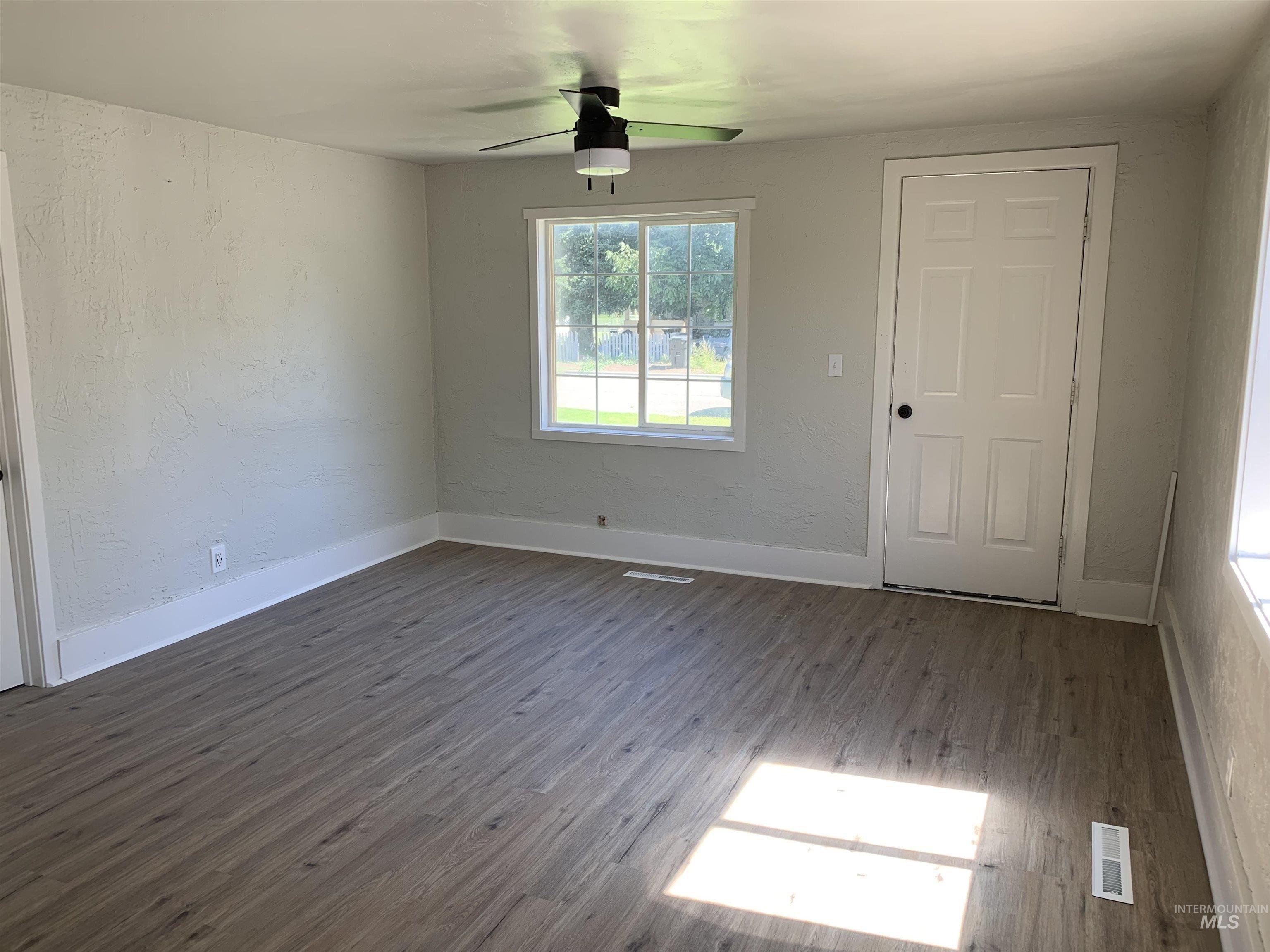 Conant Ave, Burley, ID 83318