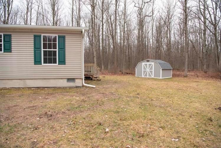 W Gordonville Rd, Midland, MI 48640