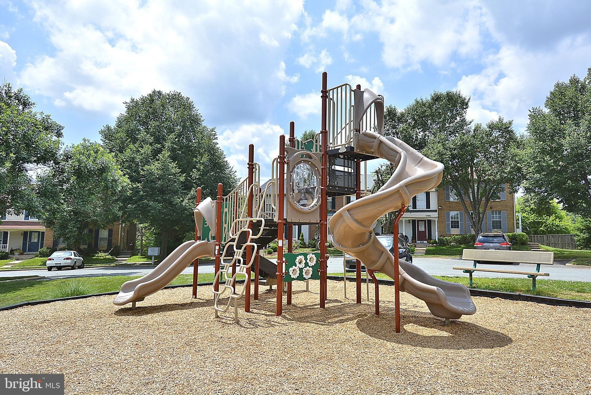 Lakeworth Dr, Gaithersburg, MD 20878