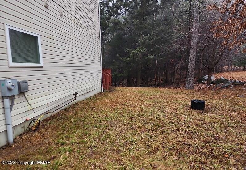 Autumn Ln, East Stroudsburg, PA 18301