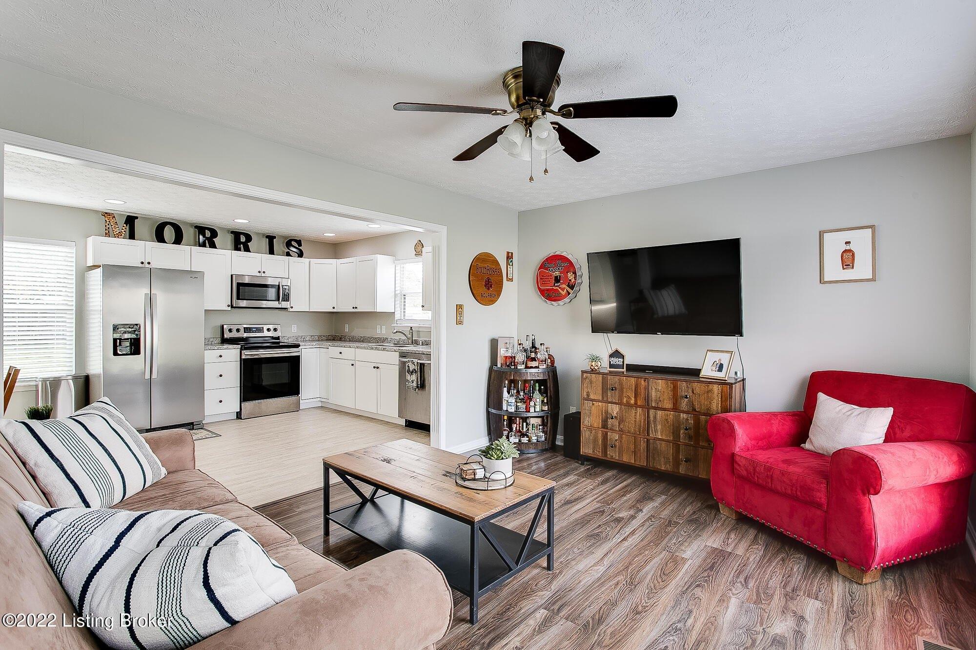 Malcolm Ave, Louisville, KY 40223