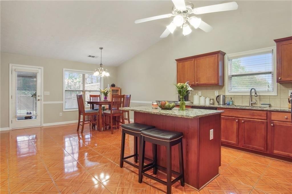 Simonton Glen Way, Lawrenceville, GA 30045