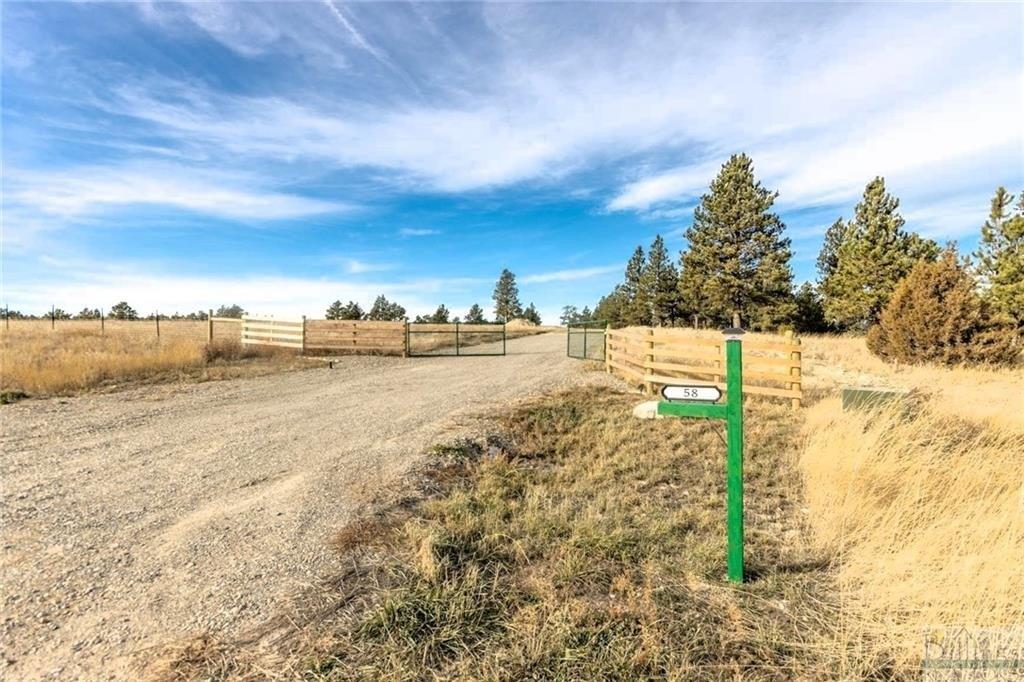 Winchester Dr, Roundup, MT 59072