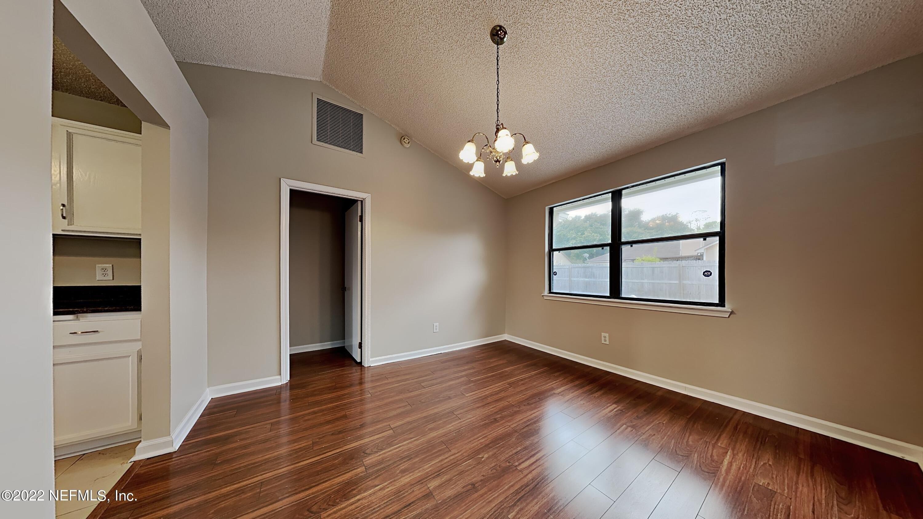 Robert Livingston St, Orange Park, FL 32073