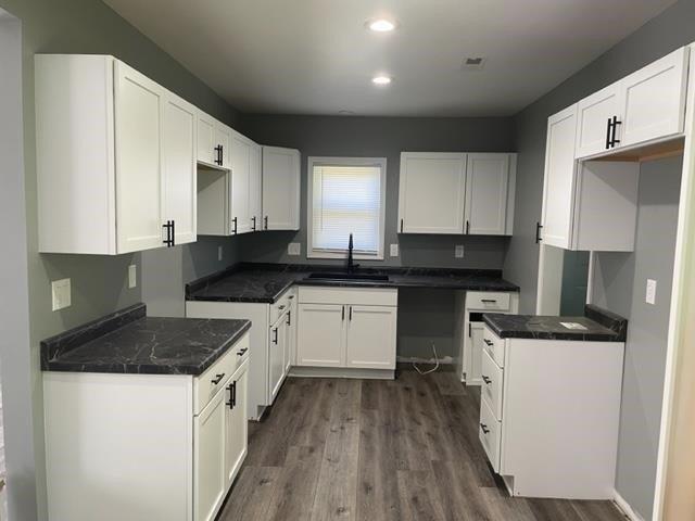 Lynton Ave, Flint, MI 48507