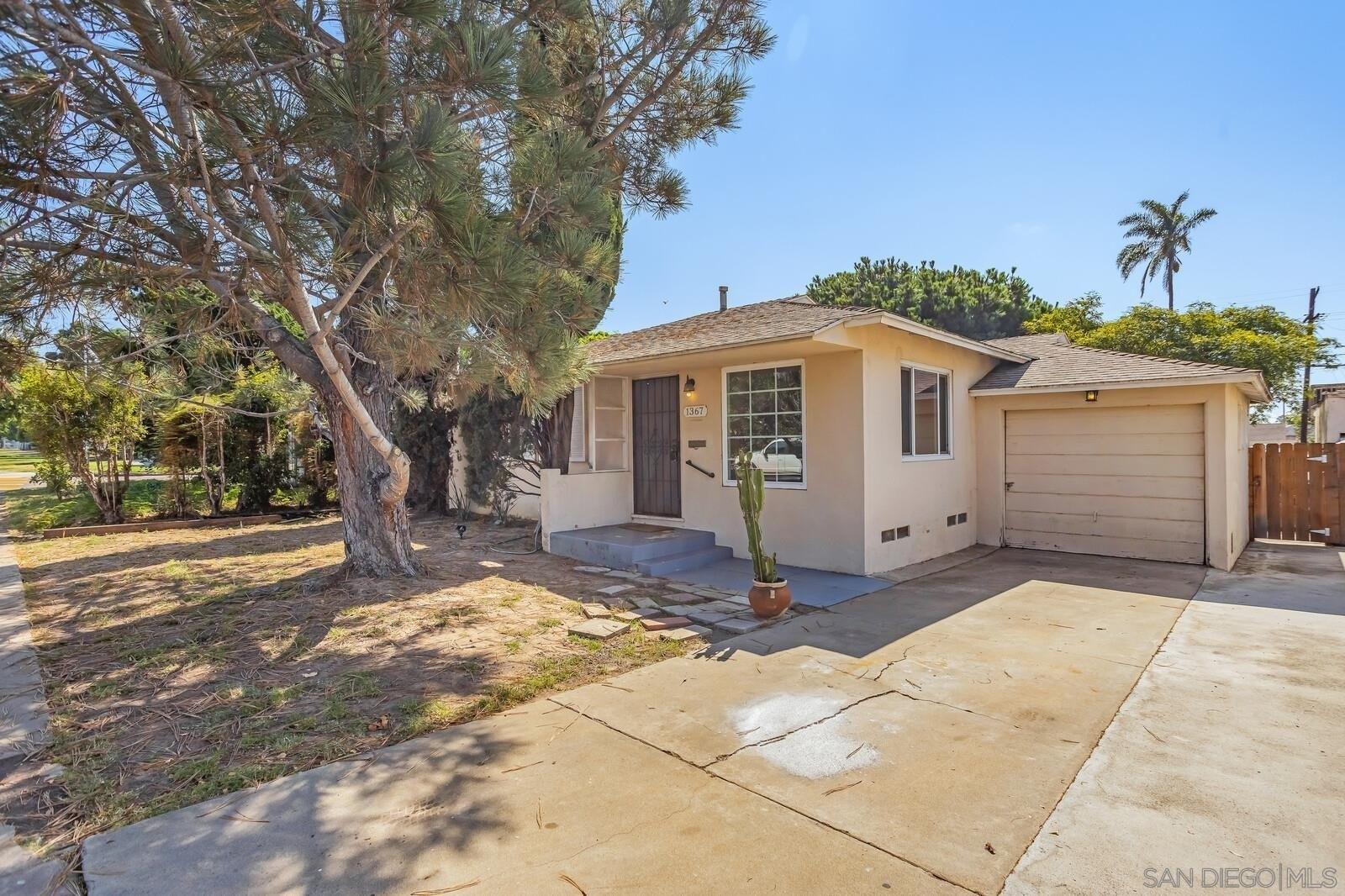 Diamond St, San Diego, CA 92109