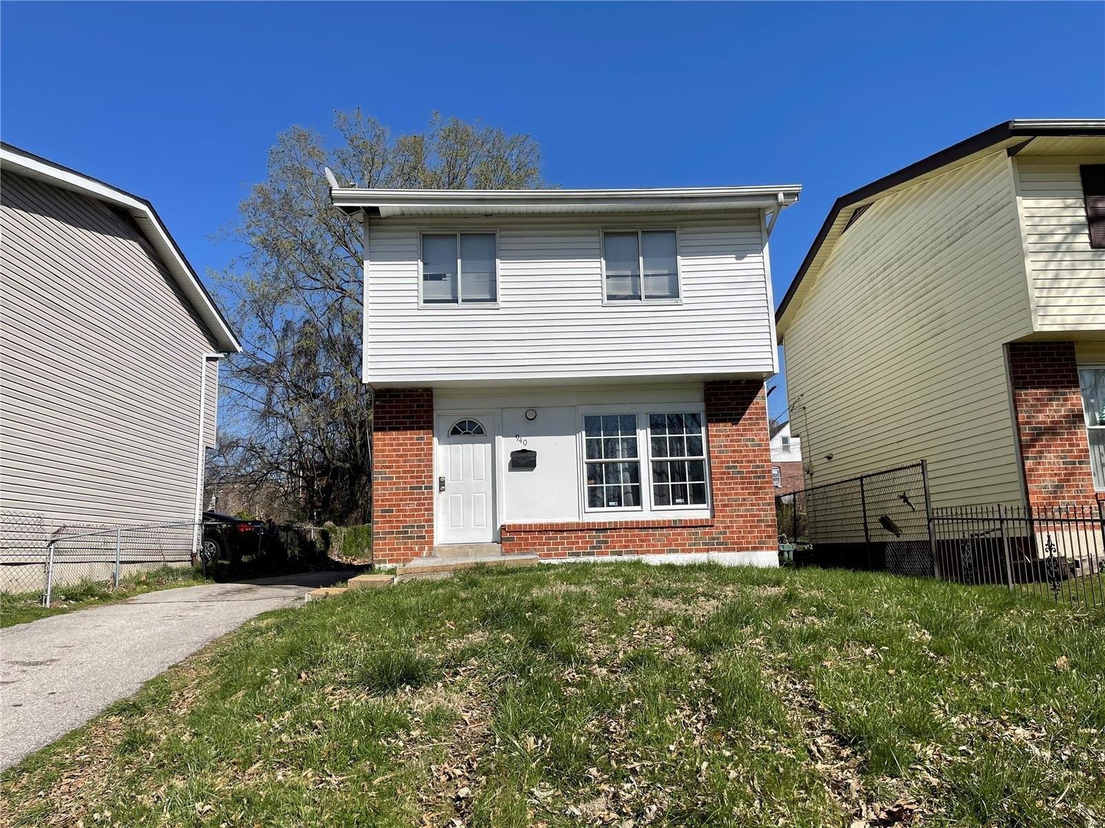 Maple Pl, Saint Louis, MO 63112