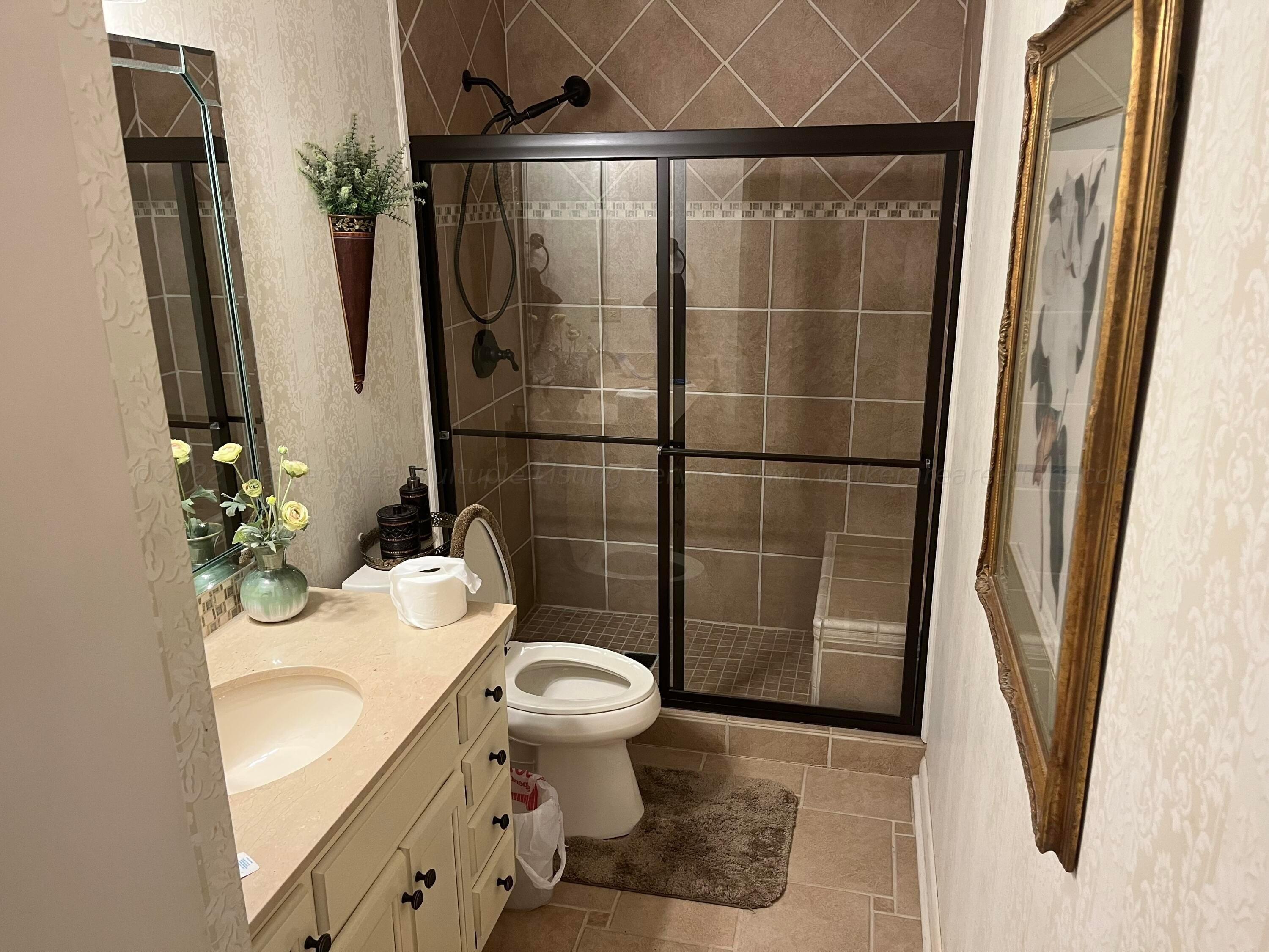 Charter Cir, Jasper, AL 35504