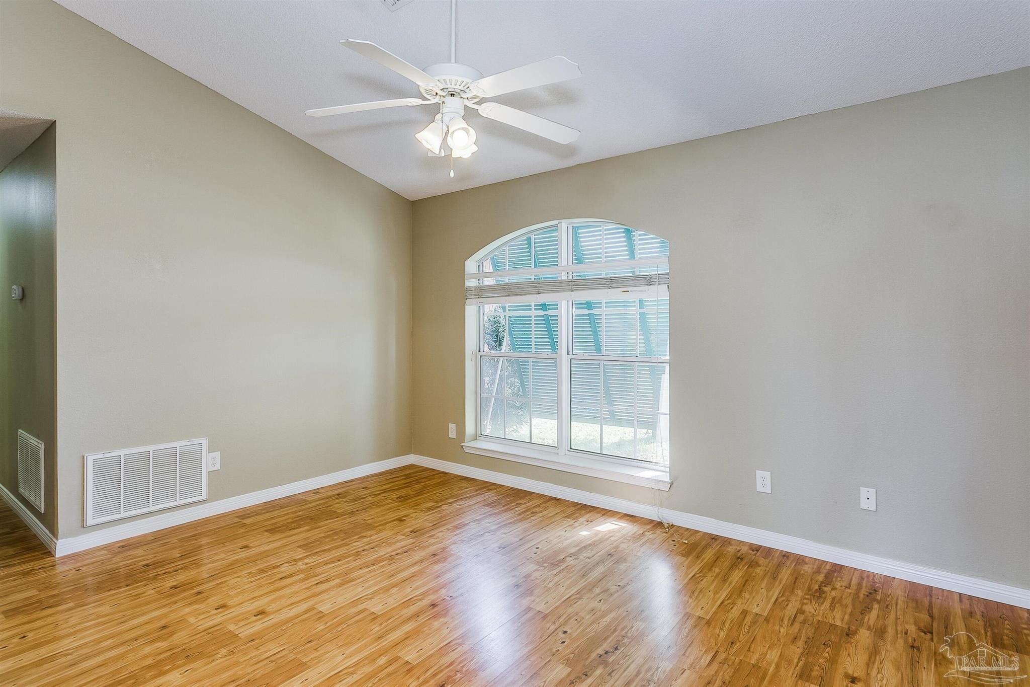 Keel Dr, Pensacola, FL 32507