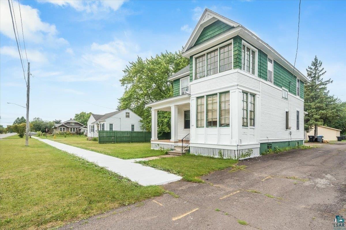 15th Ave E, Superior, WI 54880