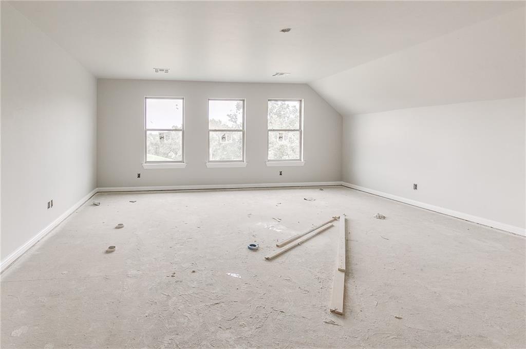 Lockton Dr, Jones, OK 73049