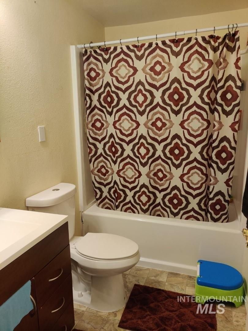 Nw Wilson Cir, Mountain Home, ID 83647